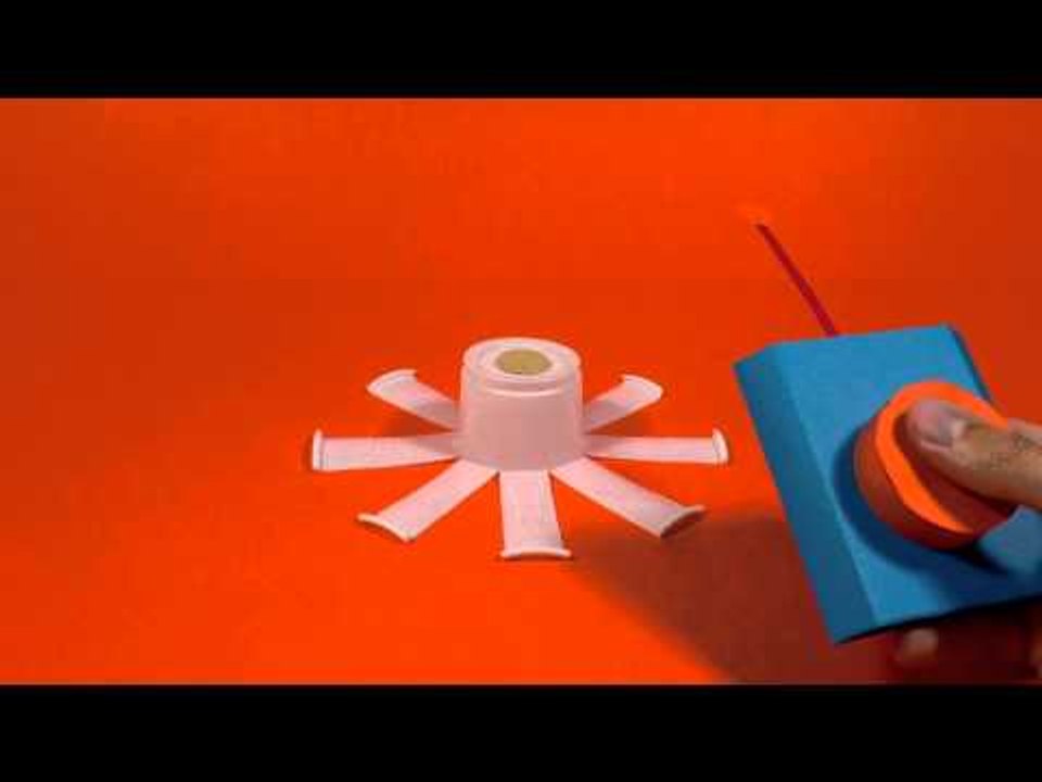 BayaM - Activités : Comment construire une mini-soucoupe volante ?