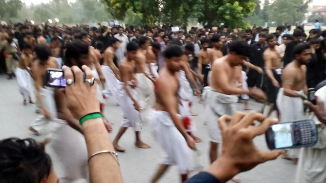 Matami Juloos G-9 Islamabad, 08 Muharram 1436, 02-Nov-2014, Zanjeer Zani