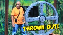 Bigg Boss 8 | Puneet Issar Thrown Out | WATCH WHY