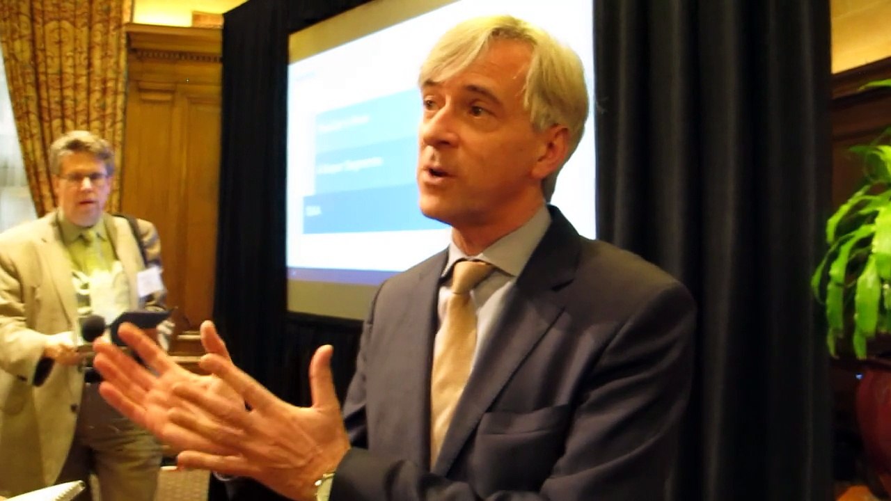 John Krafcik TrueCar Pres  on FCA and VWA Merger at APA Detroit NewCarNews.TV Bob Giles