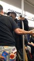 Big Boo d'Orange Is The New Black s'attaque à un évangéliste homophobe dans le métro new-yorkais