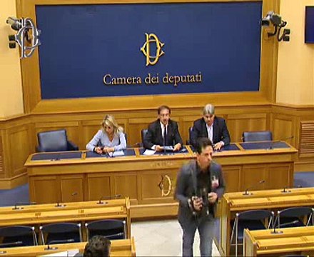 Roma - Manifestazione FDI - 4 novembre - Conferenza stampa di Ignazio La Russa (04.11.14)