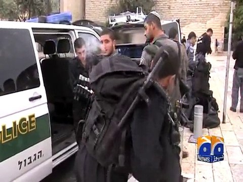 Israeli forces enter Al-Aqsa Mosque Compound-05 Nov 2014