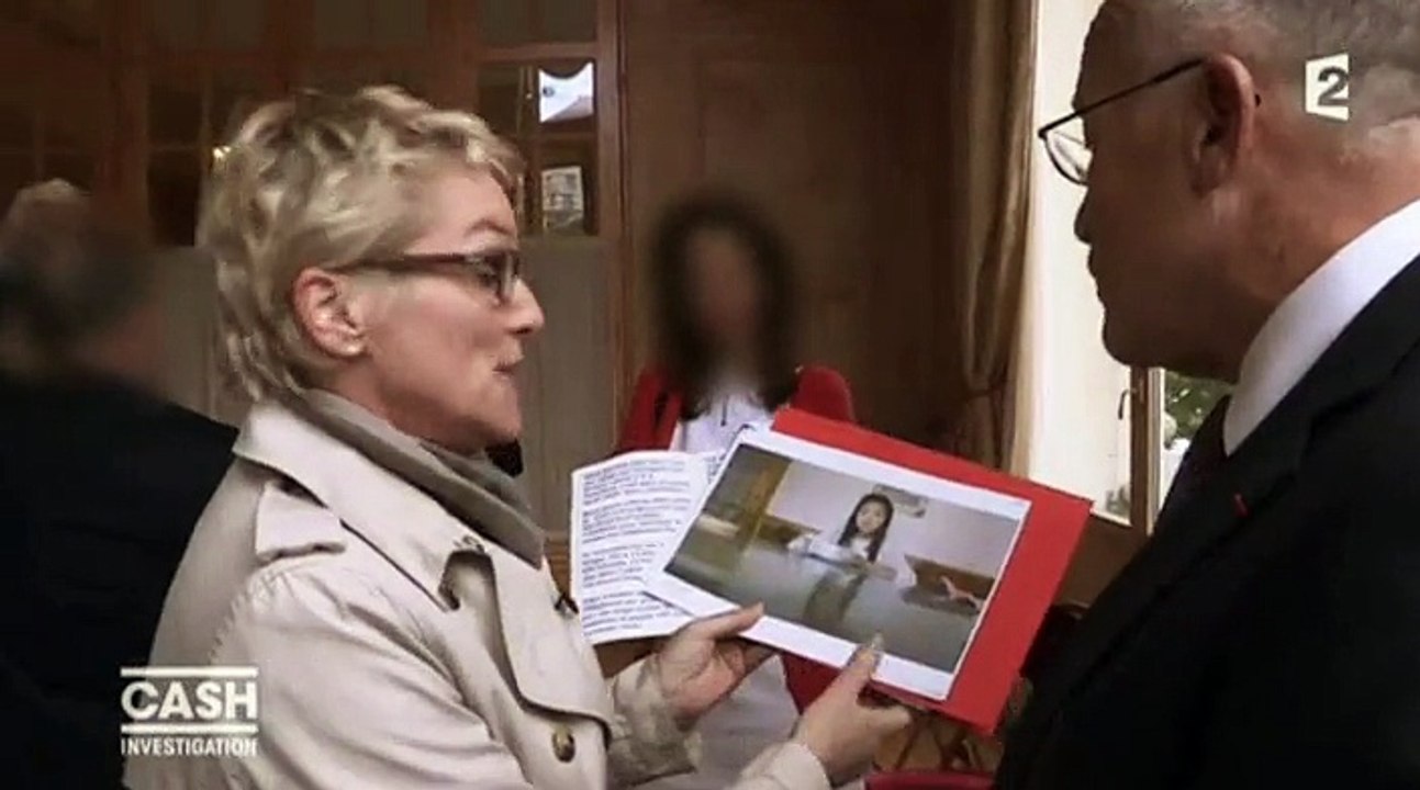 Elise Lucet embarrasse le patron de Huawei