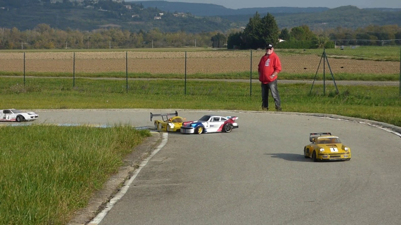 VHRC 2014 M10 à Pierrelatte : course voitures RC