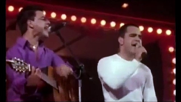 Zeze di Camargo & Luciano - Es amor (español)