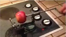Elma Soyma Makinesi Görenleri Şaşırttı