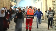 Palestinians clash with Israeli police in Jerusalem's Old City