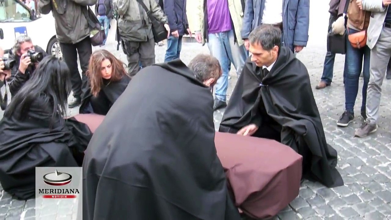 M5S, con Sblocca Italia celebriamo funerale Bel Paese