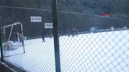 Rize'de Karda Mahsur Kalan Çoban ve Sürüsüne Askeri Helikopterli Operasyon Tamamı