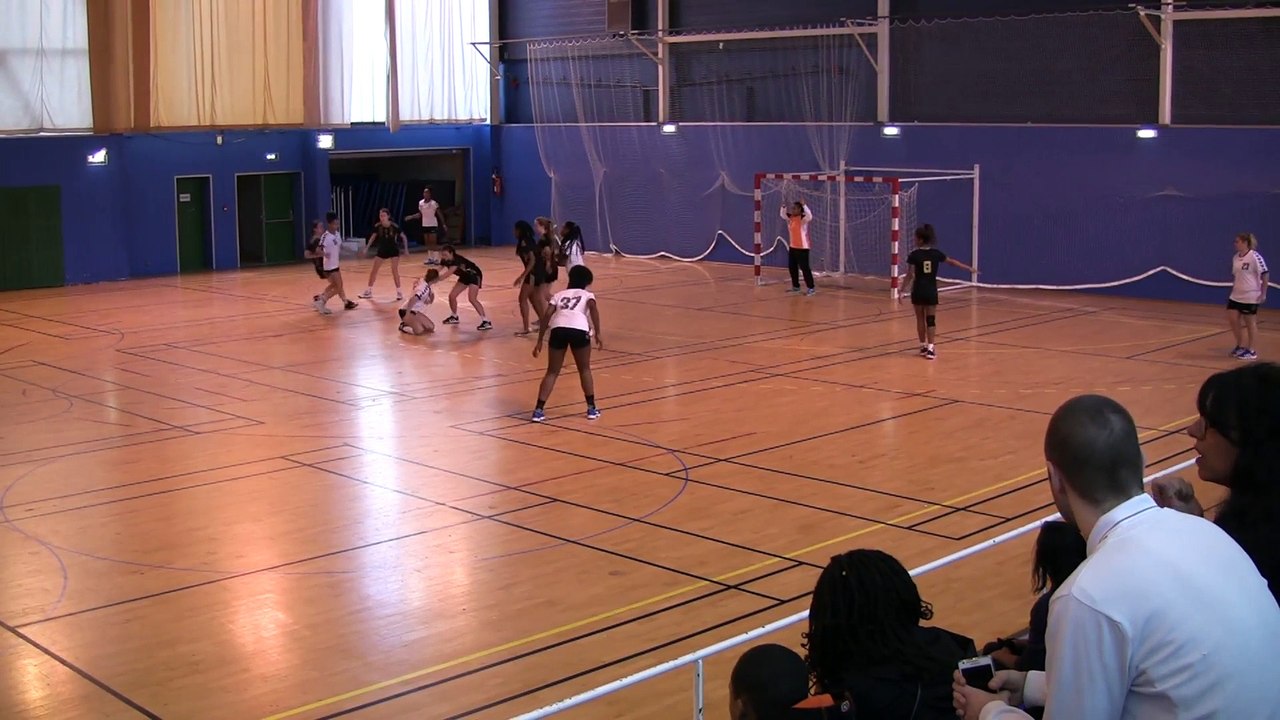 moins de 18 amical IPH kremlin bicetre MT2