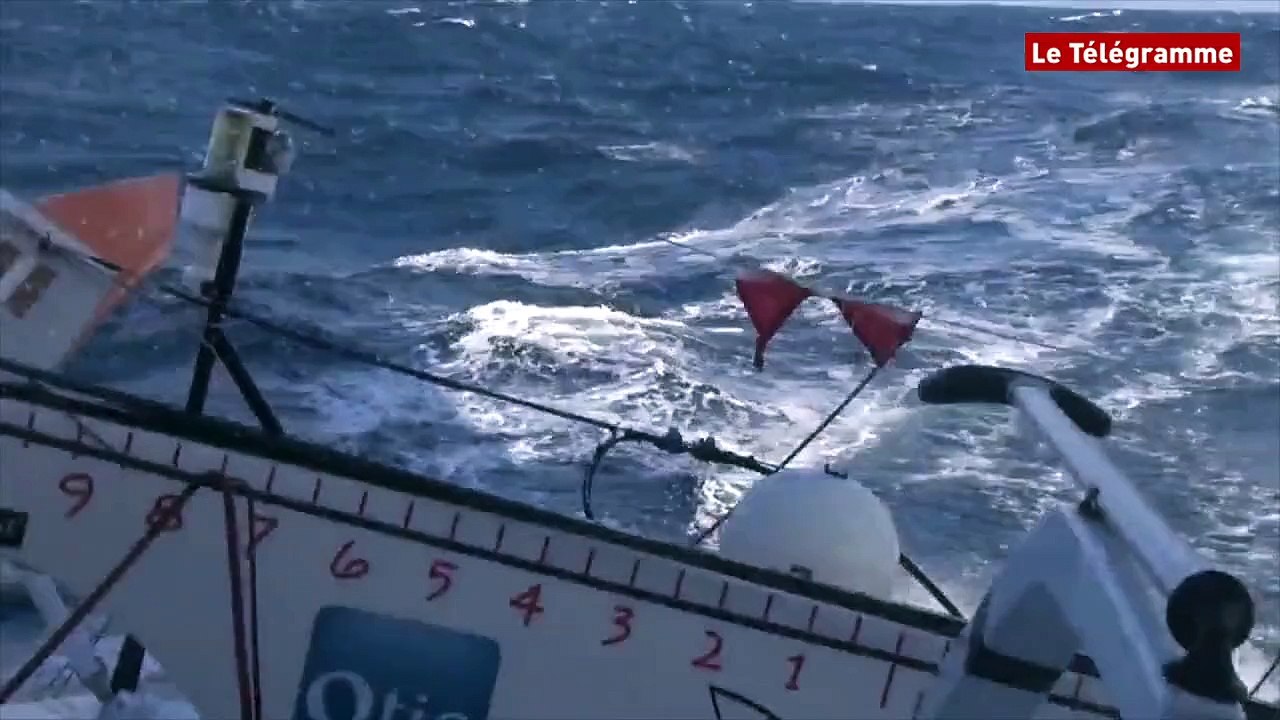Route du Rhum. Kito de Pavant : 'On arrive au Cap Finisterre'