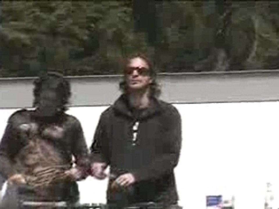 Pixel vs Domestic WAW!!!!!!!!