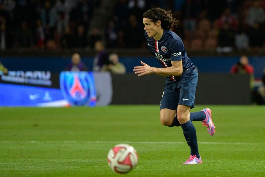 PSG : Incroyable but d'Edison Cavani face à l'Apoel Nicosie