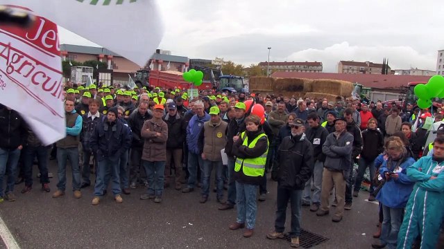 Des centaines d'agriculteurs dans les rues de Valence