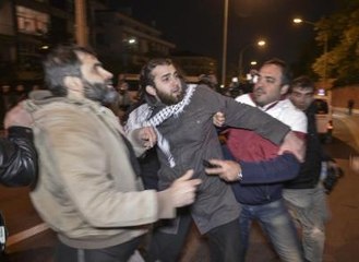 İsrail Protestosuna Müdahale Eden Polise Tepki: Yahudi misiniz Lan