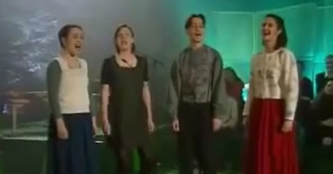 Müzik Aletsiz Performans!