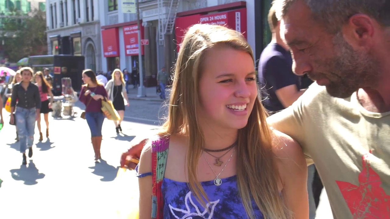 Why Do Men Harass Women On The Street? - video Dailymotion