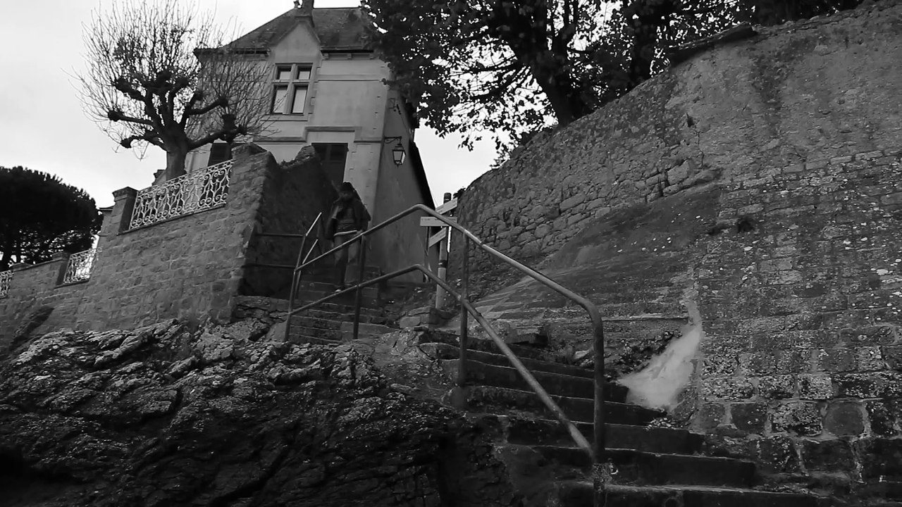 Monsieur Gontrand - Les feuilles mortes (Prévert & Kosma / reprise)