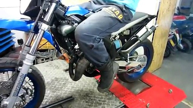 Derbi Senda DRD Racing 85cc TEAM 7t testbank - slechte afstelling