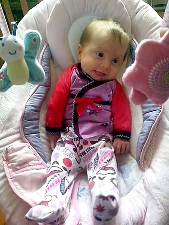 ma jolie poupee qui gazouille