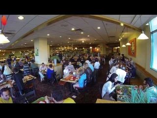 Hayrettin Toplum İçinde Bağıra Bağıra Şarkı Söyledi