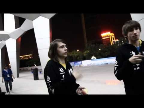 Na`Vi before 3rd game versus LGD @ WCA 2014