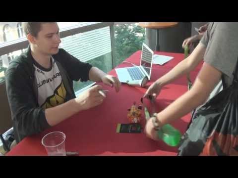 Puppey signing autographs @ The International 2013