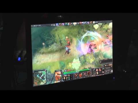 LighTofHeaven vs NS coach fight at Female Dota 2 tournament @ Starladder Season 3