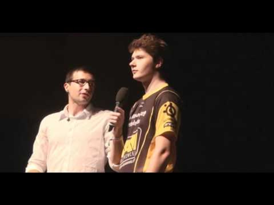 Na`Vi.DOTA2 vs mTw before 2nd map Grand Final DreamHack Summer 2012