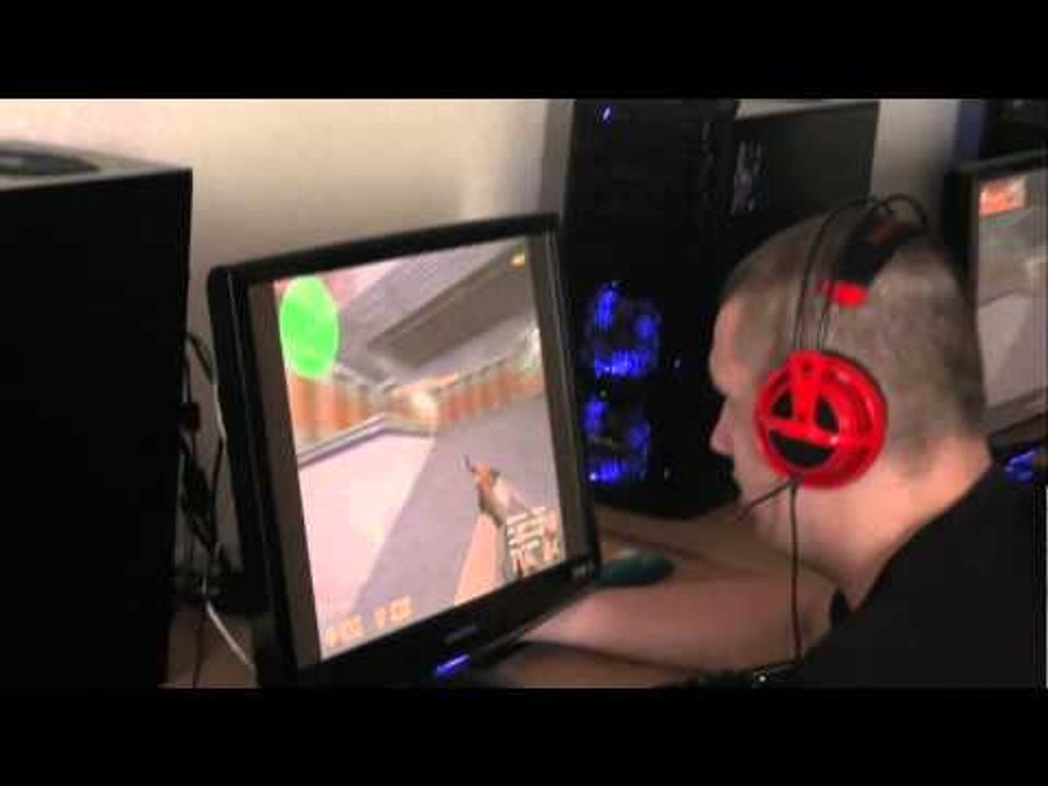 Na`Vi practicing with KaoS before DreamHack