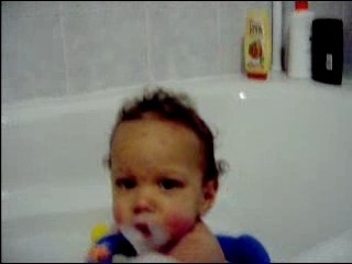 Video jade noah bain