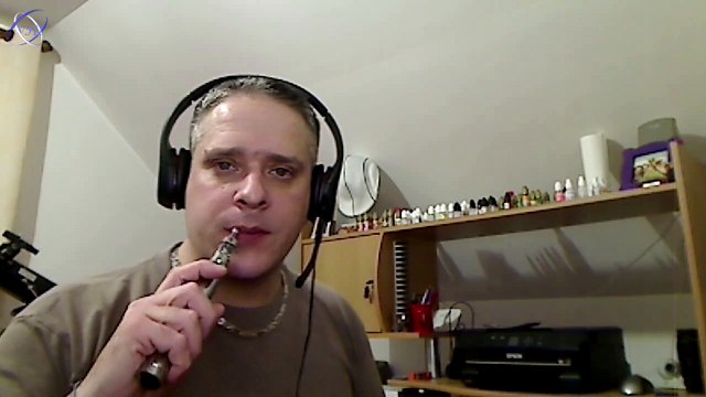 VapHotIn - Test Liquide # 28 - E Spire - Pomme rouge - Power - Us Line - Menthe