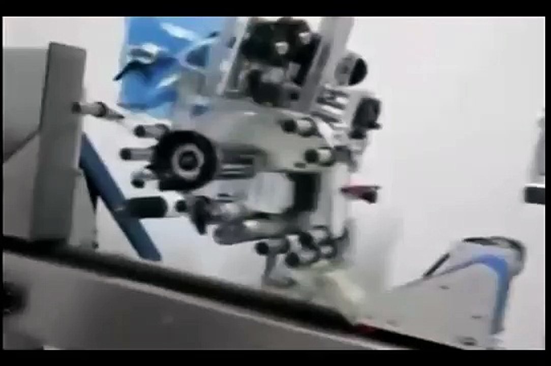 Lipstick Labeling Machine Ampoule Bottles Labeling Machine Small Bottles Labeling Machine