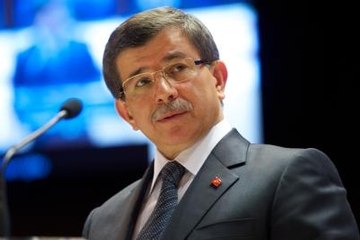 Davutoğlu, Yeni Ekonomi Paketini Açıklıyor