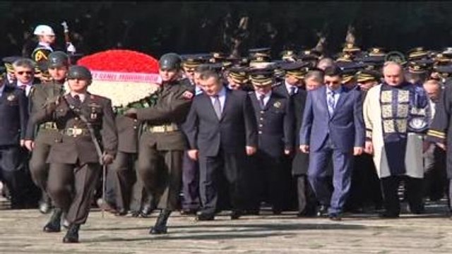 Emniyet Genel Müdürü Lekesiz Anıtkabir'de
