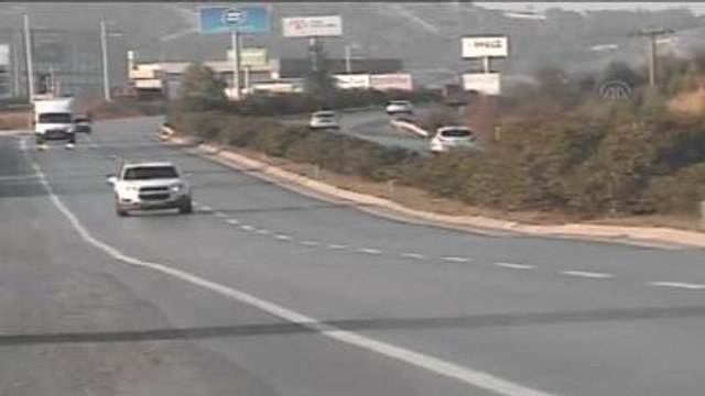 Otomobil ile Çarpışan Motosiklet - Kaza Anı