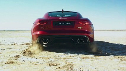 La Jaguar F-Type AWD en action
