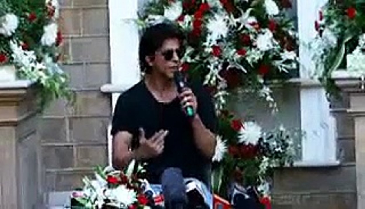 Zaib Studio Shah Rukh Khan Wants To Work With Aamir Khan   New Bollywood Movies News 2014