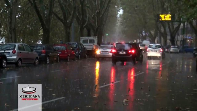 Bomba d'acqua su Roma, il Tevere in piena