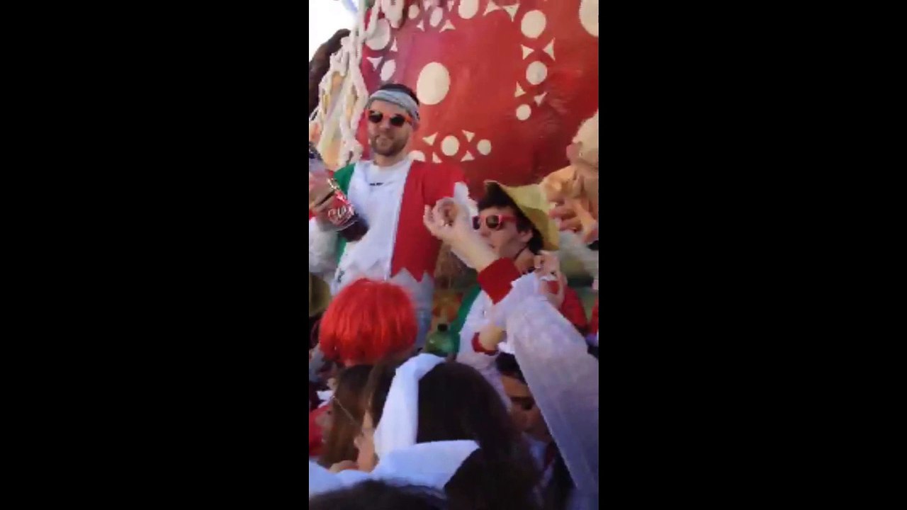 Una Stella che brilla - Carnevale di Viareggio 2014 - Carro Vodoo