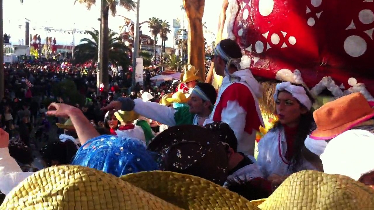 Mi sale a Carnevale - Carnevale di Viareggio 2014 - Carro Vodoo