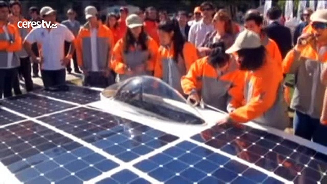 Vehículos de cinco países participan en carrera Solar Atacama