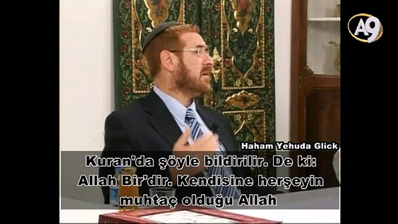 Haham Yehuda Glick 3 Aralık 2009'da Sn. Adnan Oktar'ın konuğu olmuş, canlı yayında İhlas ve Fatiha Surelerini okumuştu.