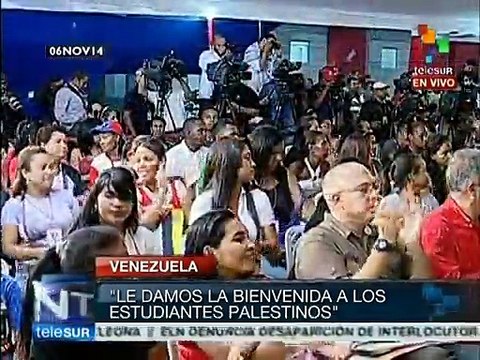 Maduro brinda calurosa bienvenida a jóvenes palestinos