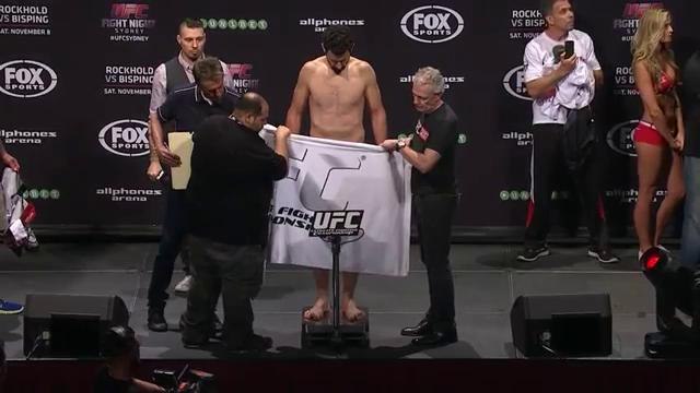 UFC Fight Night 55 weigh-ins