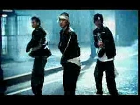 ayumi hamasaki..non b2k japonais