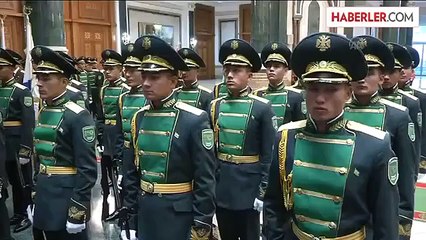 Cumhurbaşkanı Erdoğan, Resmi Törenle Karşılandı