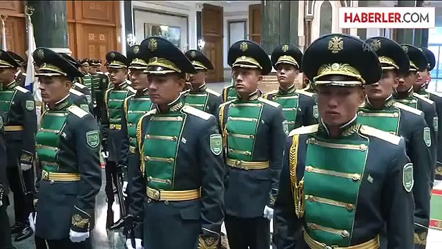 Cumhurbaşkanı Erdoğan, Resmi Törenle Karşılandı