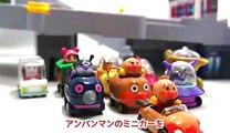 トミカすいすいETCドライブにアンパンマンのミニカー